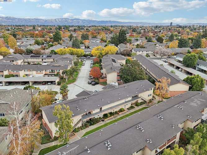 1367 Phelps Ave #2, San Jose, CA 95117 - 2 Beds - 1 Baths - 840 Sq.Ft