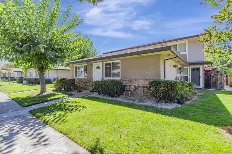 4723 Capay Drive #1, San Jose, CA 95118 - 2 Beds - 1 Baths - 810 Sq.Ft