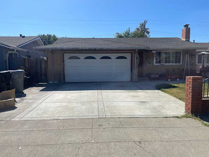 953 Cotton Tail Avenue, San Jose, CA 95116 - 4 Beds - 2 Baths - 1,242 Sq.Ft