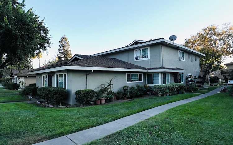813 N Capitol Avenue #4, San Jose, CA 95133 - 2 Beds - 1 Baths - 798 Sq.Ft