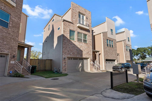 9406 Glenfield Court, Houston TX, 77096 - 4 Beds - 4 Baths - 2,969 sqft