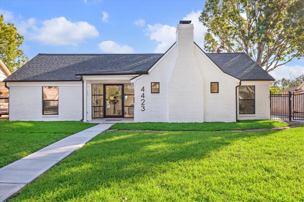4423 Lymbar Drive, Houston TX, 77096 - 4 Beds - 4 Baths - 3,040 sqft
