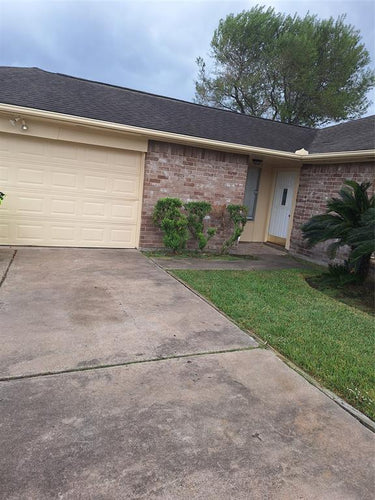 1930 Highcrest Dr, Missouri City TX, 77489 - 3 Beds - 2 Baths