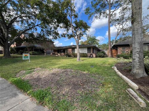 3706 Glen Haven Blvd Boulevard, Houston TX, 77025 - 3 Beds - 2 Baths - 2,358 sqft