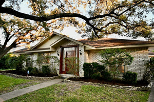 12207 Appleby Drive, Houston TX, 77031 - 3 Beds - 3 Baths - 2,130 sqft