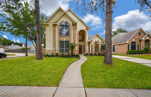 17126 Coral Cove Court, Houston TX, 77095 - 4 Beds - 3 Baths - 2,645 sqft