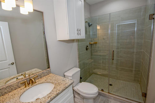 3326 Beverly Forest Drive, Houston TX, 77057 - 3 Beds - 4 Baths - 2,085 sqft