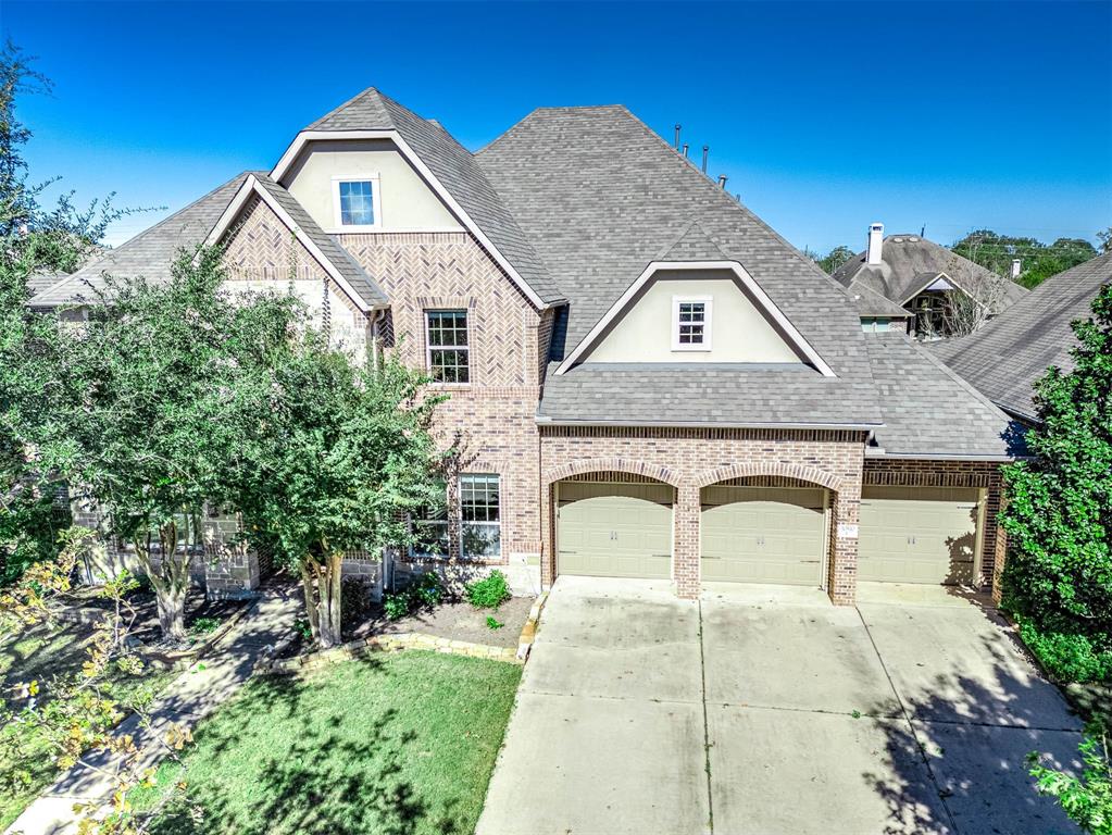 30510 Cedar Woods Street, Fulshear TX, 77441 - 5 Beds - 5 Baths - 4,635 sqft