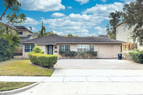 4525 Maple Street, Bellaire TX, 77401 - 4 Beds - 2 Baths - 2,067 sqft