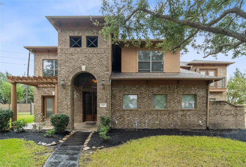 147 Trudeau Lane, Sugar Land TX, 77498 - 6 Beds - 5 Baths - 4,886 sqft