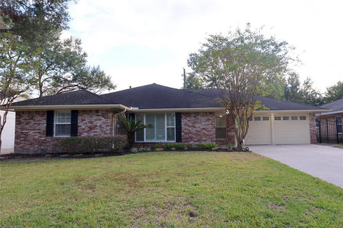 4839 Mcdermed Drive, Houston TX, 77035 - 3 Beds - 2 Baths - 2,313 sqft