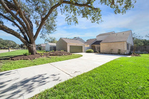 13911 Greenway Drive, Sugar Land TX, 77498 - 3 Beds - 2 Baths - 2,490 sqft