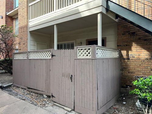 2626 Holly Hall Street # 709, Houston TX, 77054 - 2 Beds - 1 Bath - 841 sqft