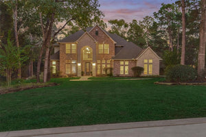 6810 Star Ledge Court, Spring TX, 77389 - 5 Beds - 4 Baths - 4,851 sqft