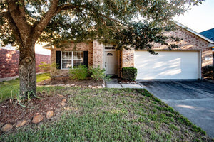 2818 Lockeridge Oaks Drive, Spring TX, 77386 - 3 Beds - 2 Baths - 2,157 sqft