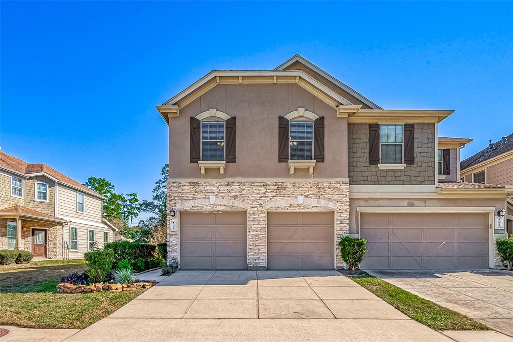 16026 Limestone Lake Drive, Tomball TX, 77377 - 3 Beds - 3 Baths - 1,728 sqft