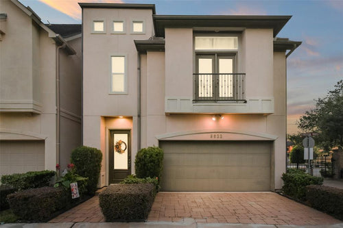 9622 Pemberton Trace, Houston TX, 77025 - 4 Beds - 4 Baths - 2,495 sqft
