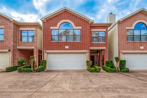 9826 Sandra Ann Court, Houston TX, 77025 - 4 Beds - 3 Baths - 2,284 sqft