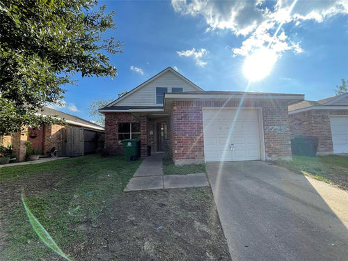 7725 Ellis Drive, Missouri City TX, 77489 - 4 Beds - 2 Baths - 1,371 sqft