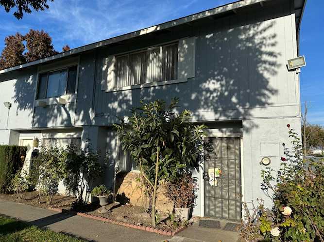 3393 Chancellor Way, San Jose, CA 95111 - 3 Beds - 2 Baths - 1,197 Sq.Ft