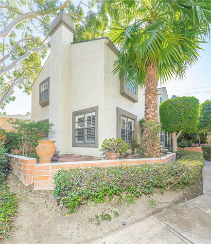 2602 Monte Carlo Drive #10, Santa Ana, CA 92706 - 3 Beds - 3 Baths - 1,090 sq ft