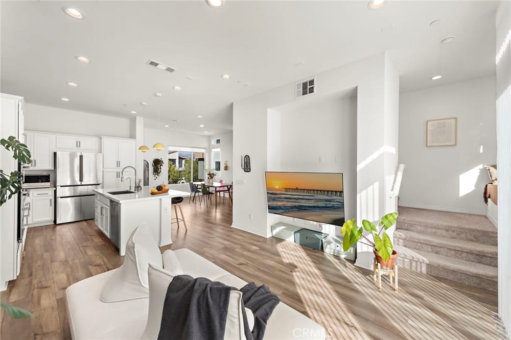 114 Sawbuck, Irvine, CA 92618 - 2 Beds - 3 Baths - 1,659 sq ft