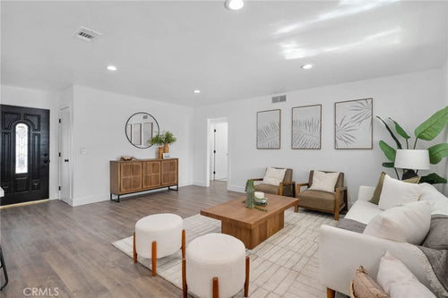 2524 W Borchard Avenue, Santa Ana, CA 92704 - 3 Beds - 2 Baths - 1,095 sq ft