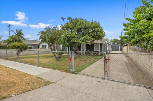 1113 S Golden West Avenue, Santa Ana, CA 92704 - 3 Beds - 2 Baths - 989 sq ft