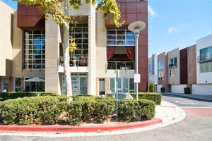 199 City Place Drive E, Santa Ana, CA 92705 - 2 Beds - 3 Baths - 1,850 sq ft