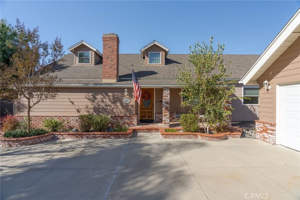 12591 Kensington Road, Rossmoor, CA 90720 - 4 Beds - 2 Baths - 2,142 sq ft