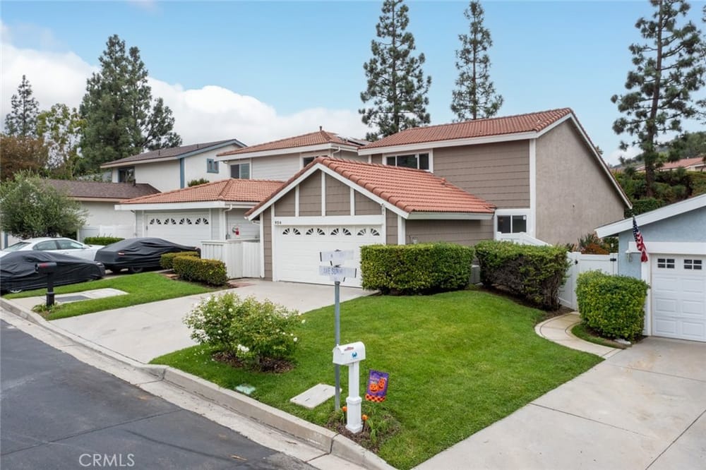 924 S Lake Summit Drive, Anaheim Hills, CA 92807 - 3 Beds - 2 Baths - 1,766 sq ft