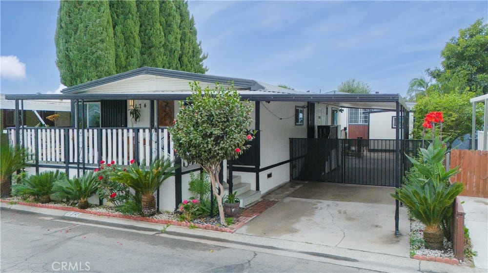 4080 W 1st Street #174, Santa Ana, CA 92703 - 3 Beds - 2 Baths - 1,152 sq ft