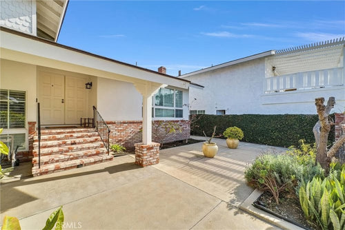 15552 Placid Circle, Huntington Beach, CA 92647 - 5 Beds - 4 Baths - 2,520 sq ft