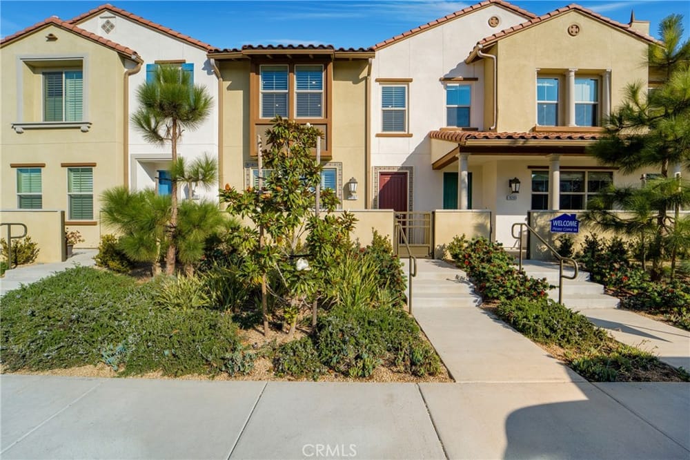 19197 Tideline Ct, Huntington Beach, CA 92648 - 4 Beds - 3 Baths - 1,924 sq ft