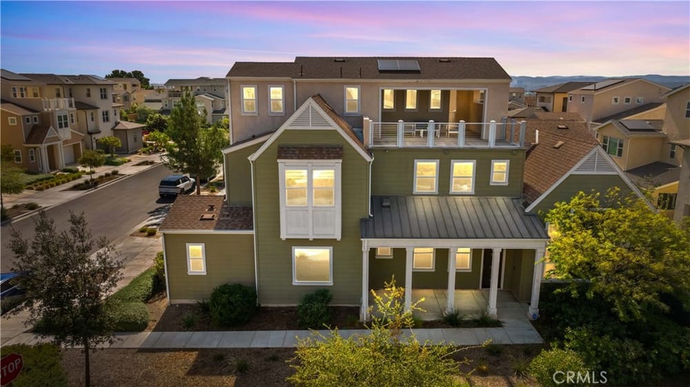 121 Pastel, Irvine, CA 92618 - 4 Beds - 6 Baths - 3,502 sq ft