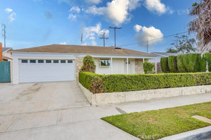 8452 Arnett Drive, Huntington Beach, CA 92647 - 3 Beds - 2 Baths - 1,498 sq ft