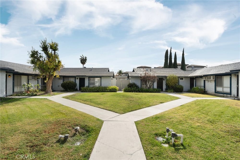 4110 Carol Drive #A4, Fullerton, CA 92833 - 2 Beds - 1 Bath - 780 sq ft