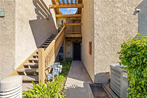 124 Tangelo #390, Irvine, CA 92618 - 2 Beds - 1 Bath - 868 sq ft