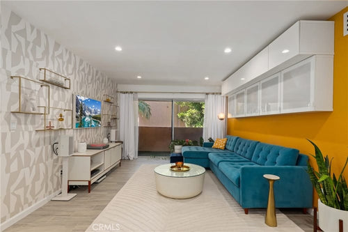 1001 W Macarthur Boulevard #80, Santa Ana, CA 92707 - 2 Beds - 1 Bath - 842 sq ft