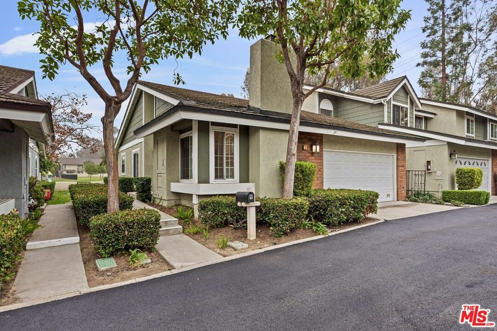 9 Weepingwood #125, Irvine, CA 92614 - 2 Beds - 2 Baths - 1,130 sq ft