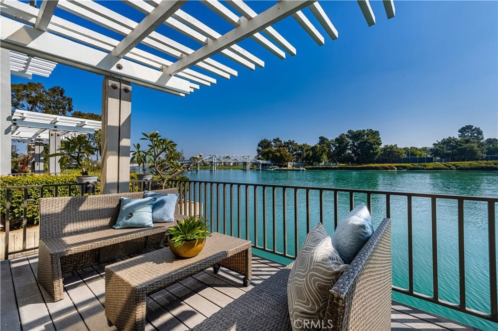 16 Waterway, Irvine, CA 92614 - 2 Beds - 2 Baths - 1,947 sq ft