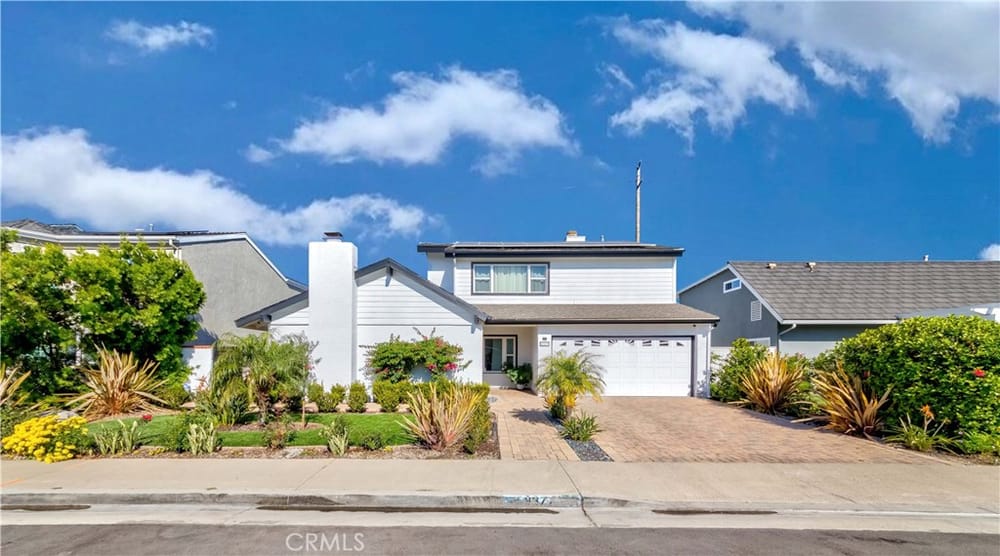 9377 Siskin Avenue, Fountain Valley, CA 92708 - 5 Beds - 3 Baths - 2,602 sq ft