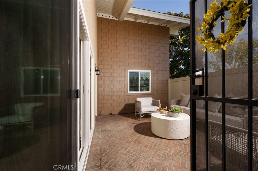 8856 Sutter Circle #524 A, Huntington Beach, CA 92646 - 2 Beds - 2 Baths - 1,072 sq ft