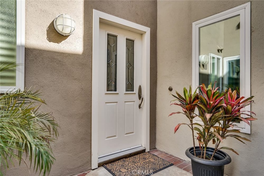 3308 Tempe Drive, Huntington Beach, CA 92649 - 2 Beds - 3 Baths - 1,658 sq ft