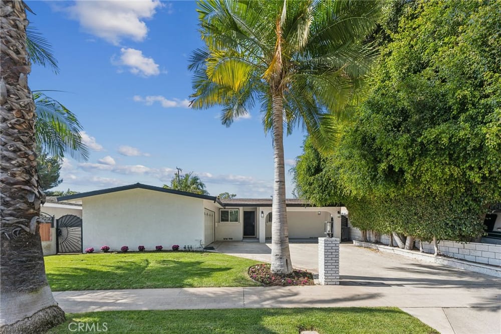 1118 Mabury Street, Santa Ana, CA 92701 - 4 Beds - 2 Baths - 1,824 sq ft