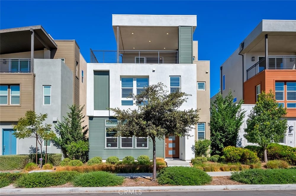 105 Chorus, Irvine, CA 92618 - 4 Beds - 5 Baths - 2,963 sq ft