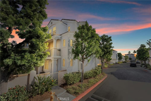 10331 Dove Court, Garden Grove, CA 92840 - 3 Beds - 3 Baths - 1,218 sq ft